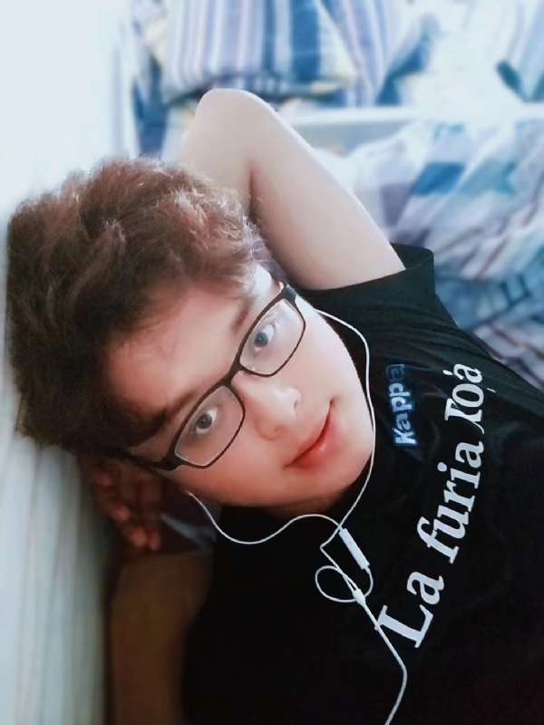 默铭芷的第一张照片--南通相亲服务中心