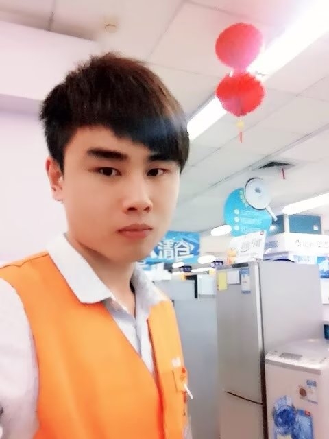 罗自强的第一张照片--南通相亲服务中心