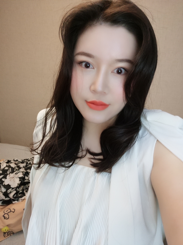 璐璐的第一张照片--南通相亲服务中心