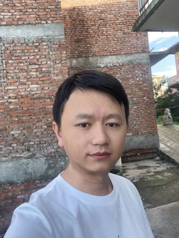 行人的第二张照片--南通相亲服务中心