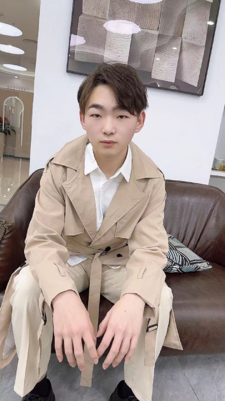 啊哲的第一张照片--南通相亲服务中心