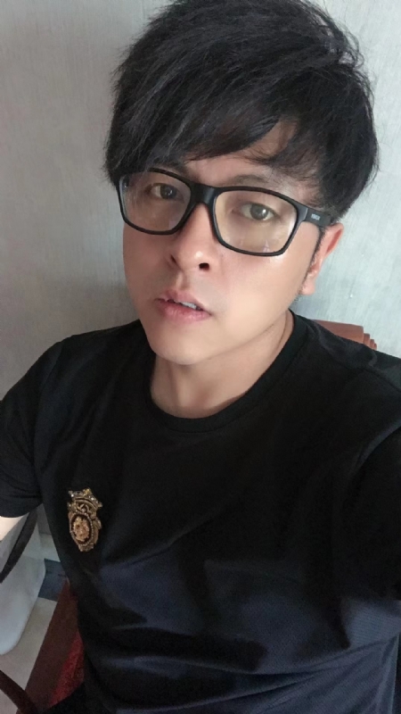 爱你永远不容易的第一张照片--南通相亲服务中心