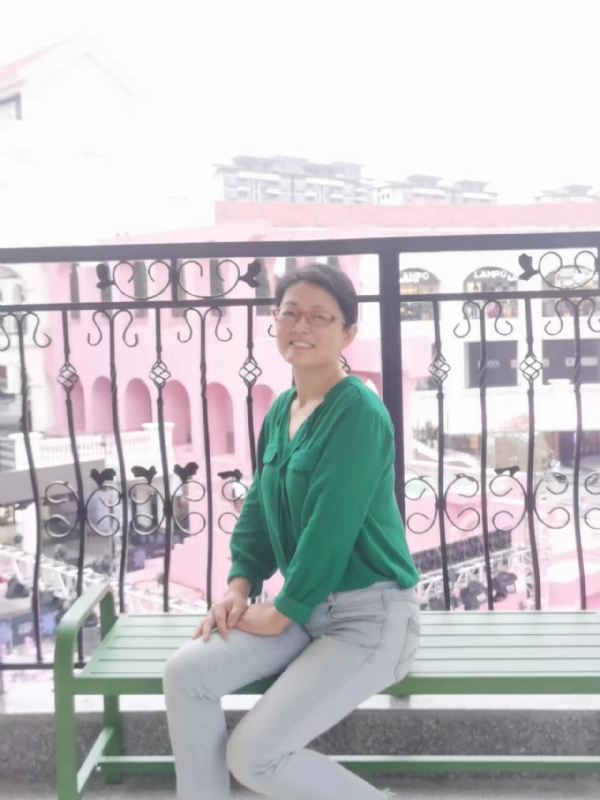 丽华的第六张照片--南通相亲服务中心