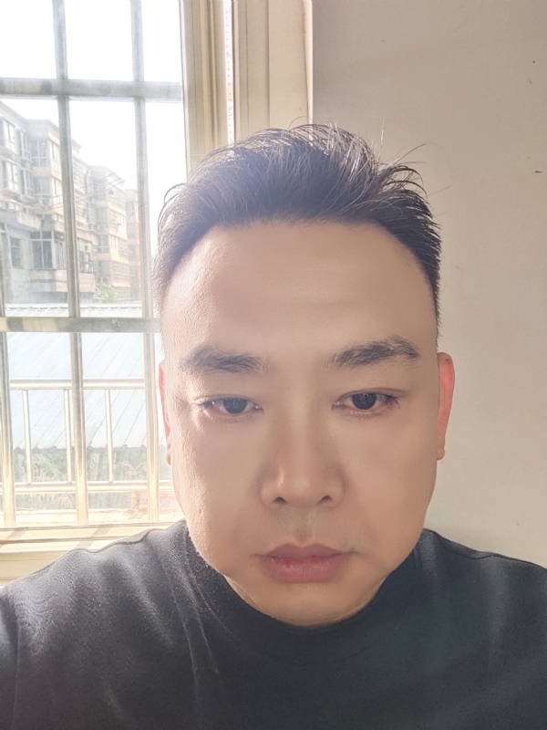 爱人先爱己的第一张照片--南通相亲服务中心