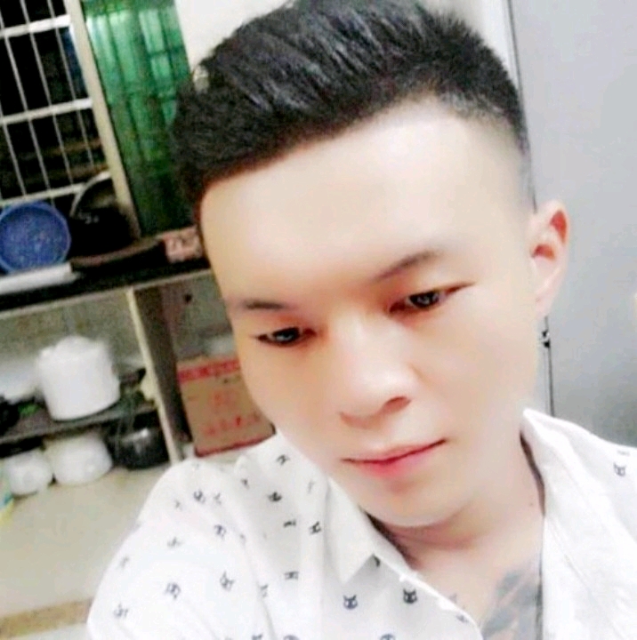 子龙的第一张照片--南通相亲服务中心