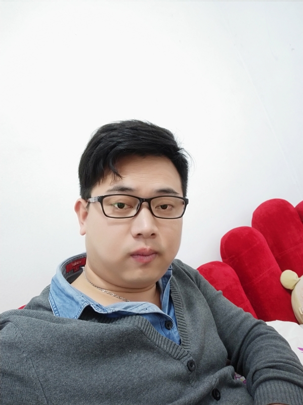 何必在亿的第一张照片--南通相亲服务中心