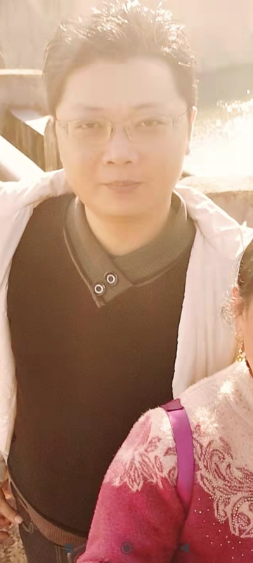 邓生的第二张照片--南通相亲服务中心