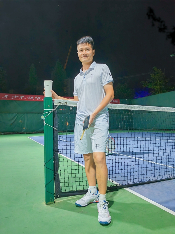 网球罗的第五张照片--南通相亲服务中心