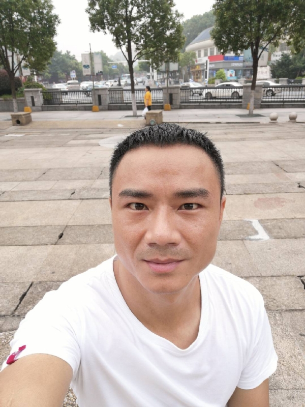 水木年华的第三张照片--南通相亲服务中心