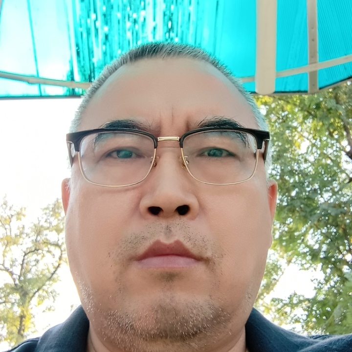 绿萝的第一张照片--南通相亲服务中心