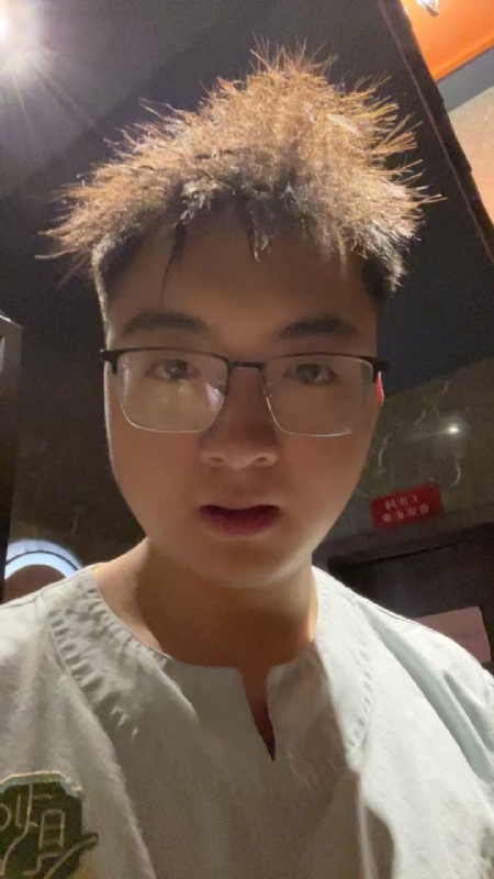 成熟稳重的男士的第一张照片--南通相亲服务中心