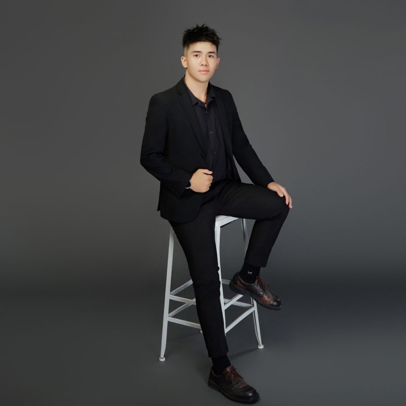 阿龙设计师的第五张照片--南通相亲服务中心