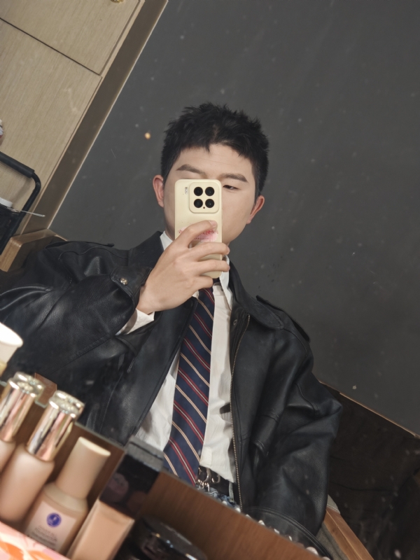 郝天翔的第一张照片--南通相亲服务中心