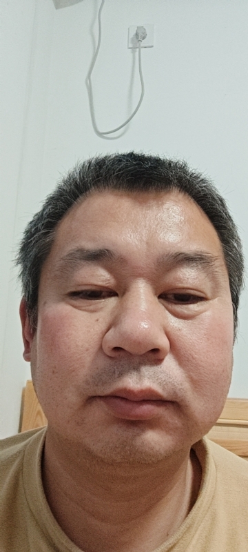 龙万的第一张照片--南通相亲服务中心