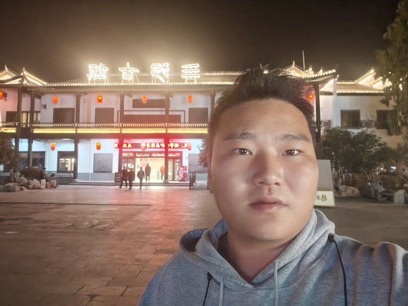 小鹿艾克的第一张照片--南通相亲服务中心