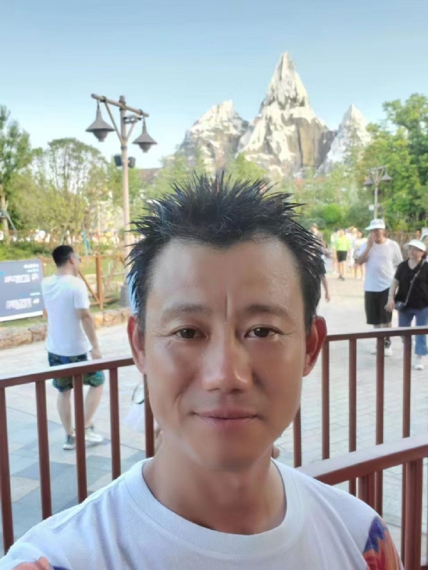 艾氏涂料博的第一张照片--南通相亲服务中心