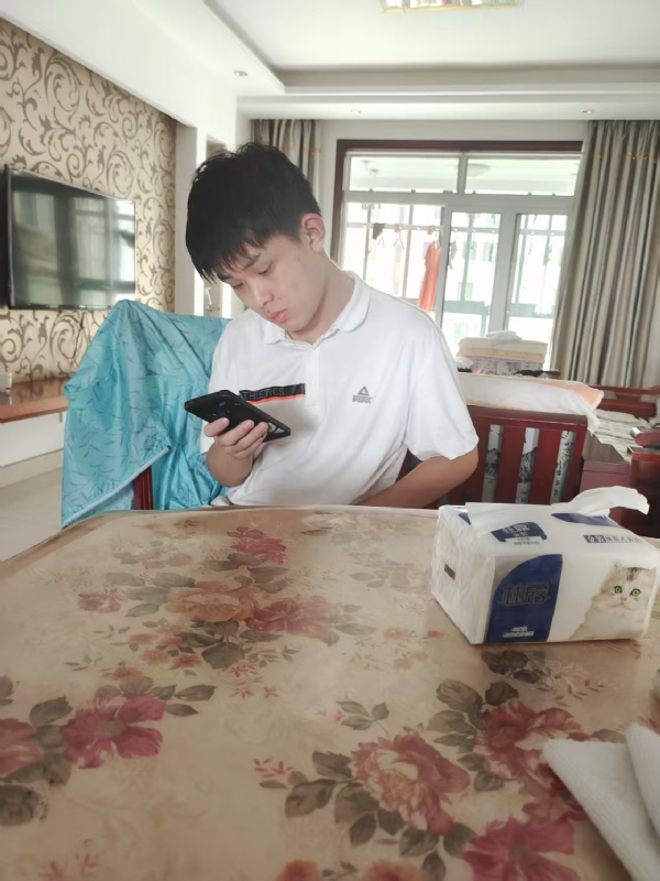 铁在烧的第一张照片--南通相亲服务中心