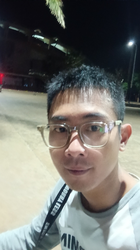 龙龙的第一张照片--南通相亲服务中心