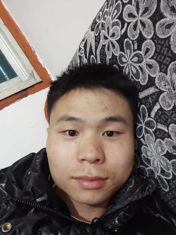 麒麟区幼儿园扛把子的第三张照片--南通相亲服务中心