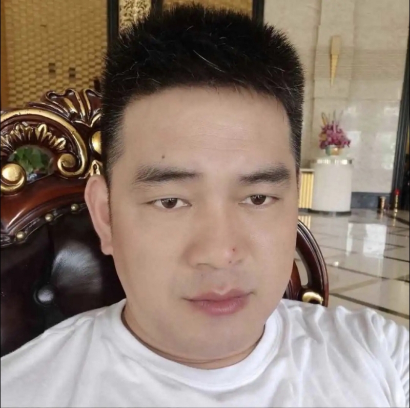 随风的第一张照片--南通相亲服务中心