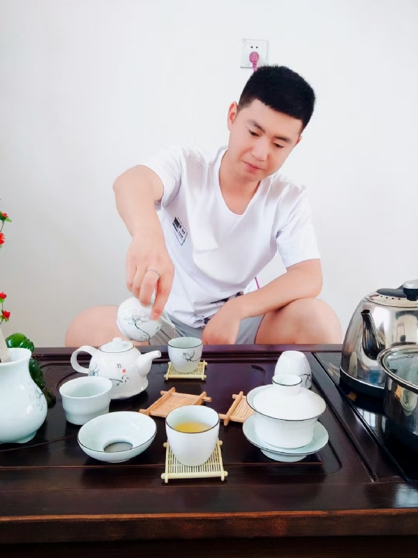 日月的第一张照片--南通相亲服务中心