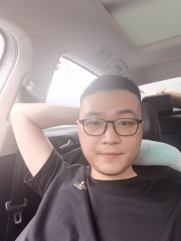 JingY的第一张照片--南通相亲服务中心