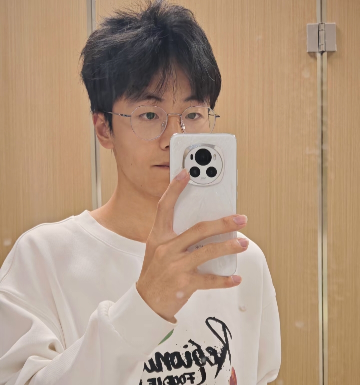 张浩博的第四张照片--南通相亲服务中心