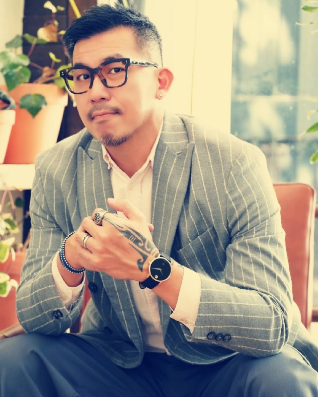 晚风渡半舟的第一张照片--南通相亲服务中心