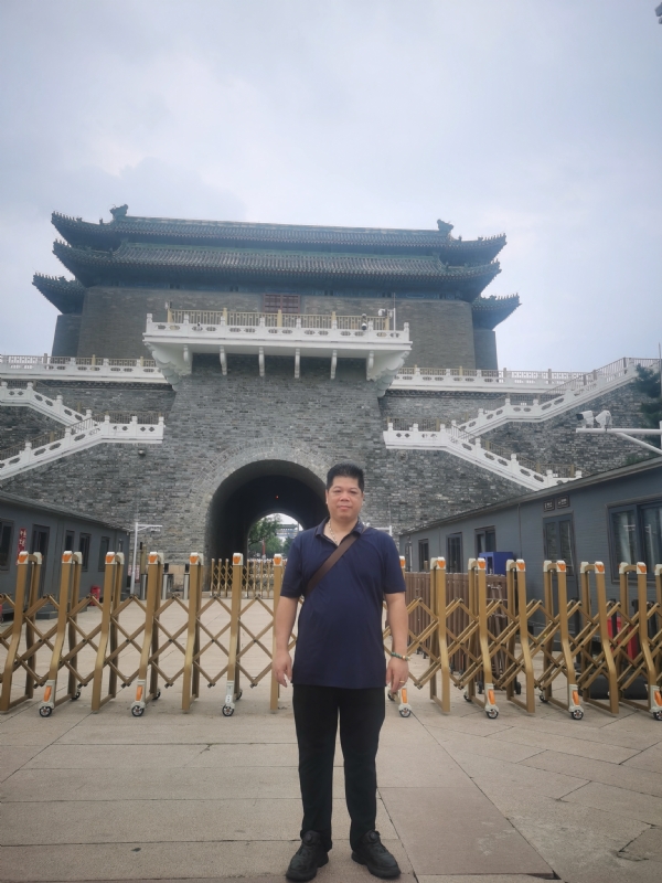 伟哥的第一张照片--南通相亲服务中心