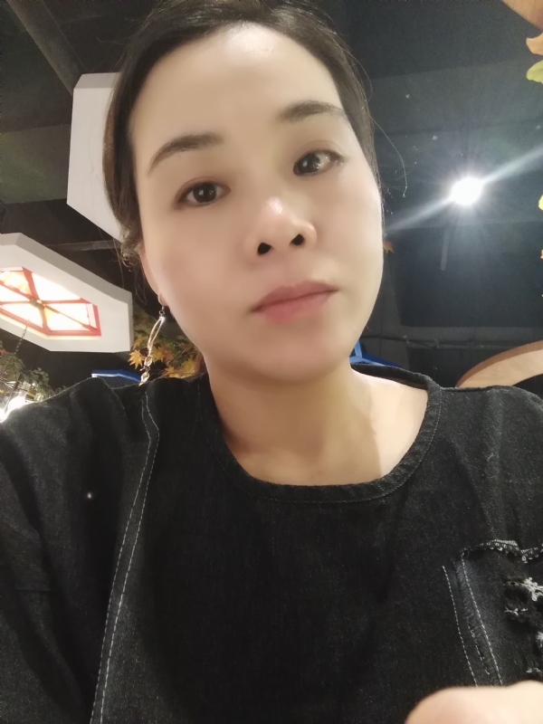 喜欢黑巧的第一张照片--南通相亲服务中心